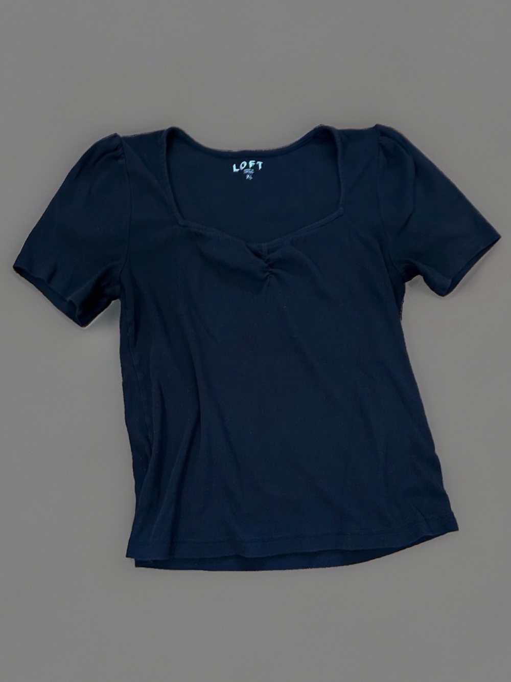 LOFT Black Short Sleeve Scoop-Neck Tee